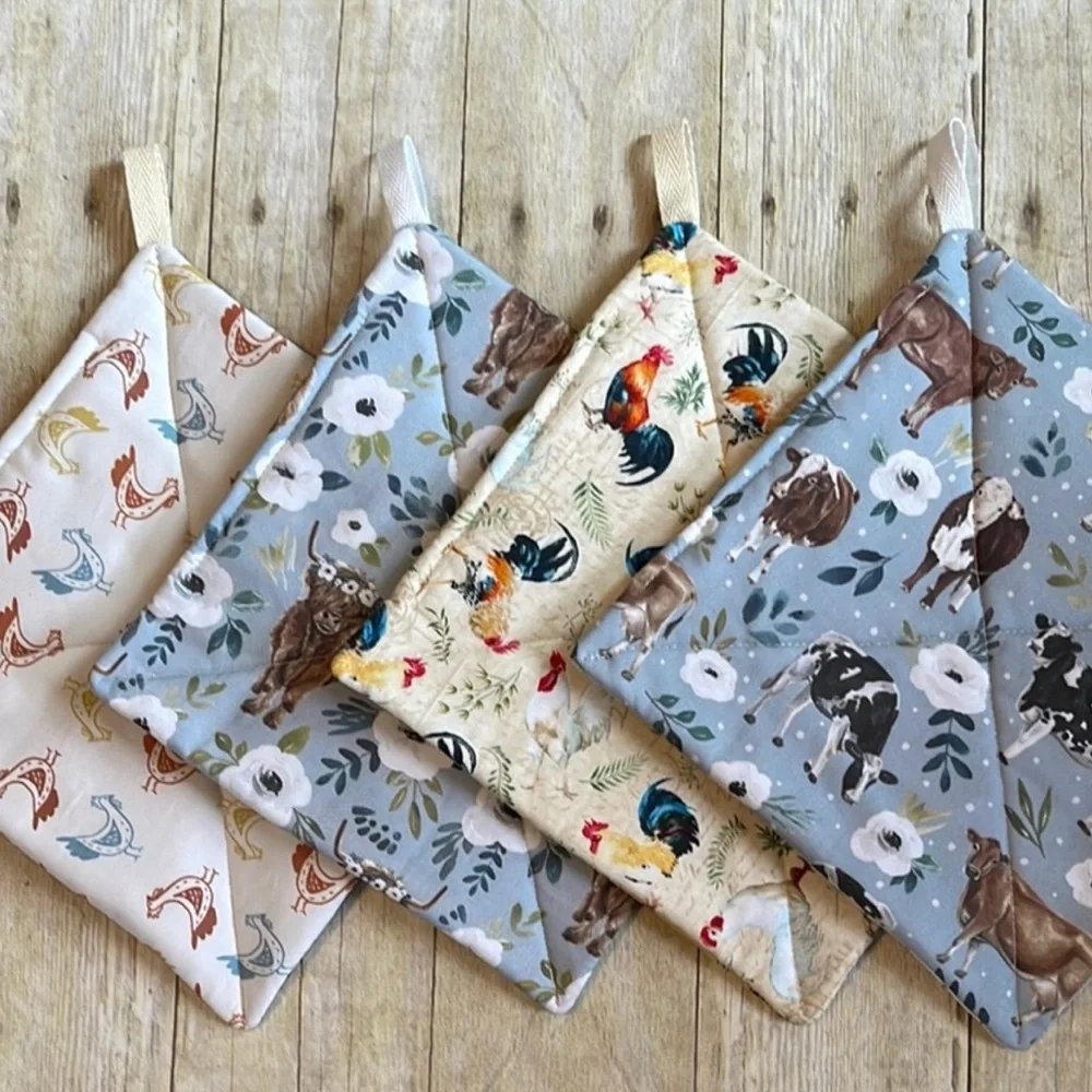 Bundle of 4 Farm Animal Print Pot Holders Set Farmhouse Kitchen